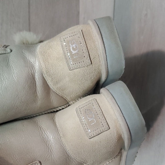 Ugg Australia Women Bailey I Do Wedding Bridal Short Sheepskin Boots shoes 8 - Picture 6 of 15